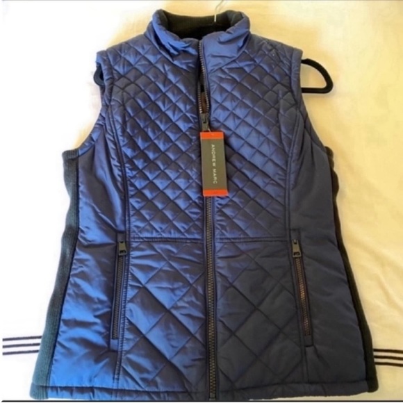 Women’s Navy Andrew Marc Quilted Zip Up Vest Size Medium - Picture 6 of 9
